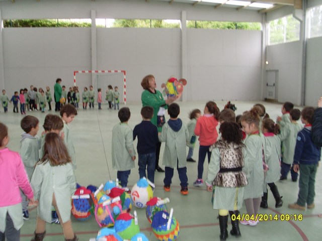 CAÇA AO TESOURO (OVOS DA PÁSCOA) 4 de abril 2014